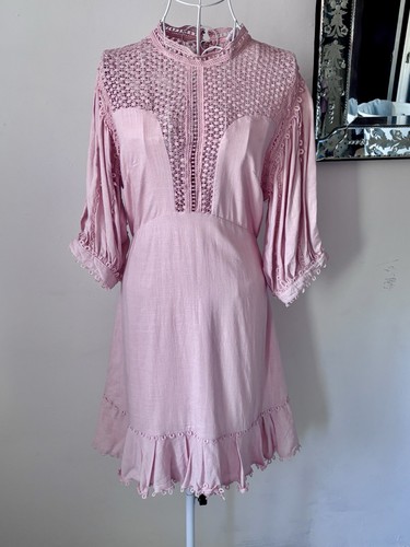 Edit white closet pink - closet,